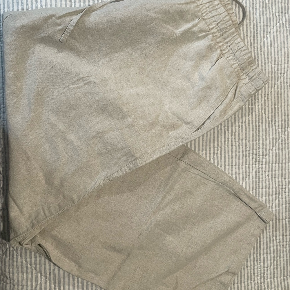 Amazon Essentials Tan Chinos Relaxed Fit